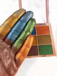 Be Lustre Eye Shadow Palette